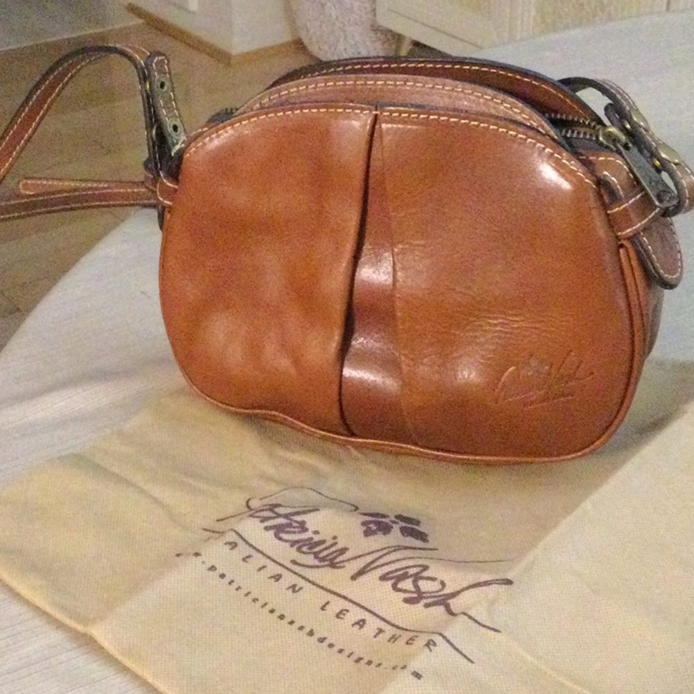 Patricia Nash Italian Leather like New Handbag
